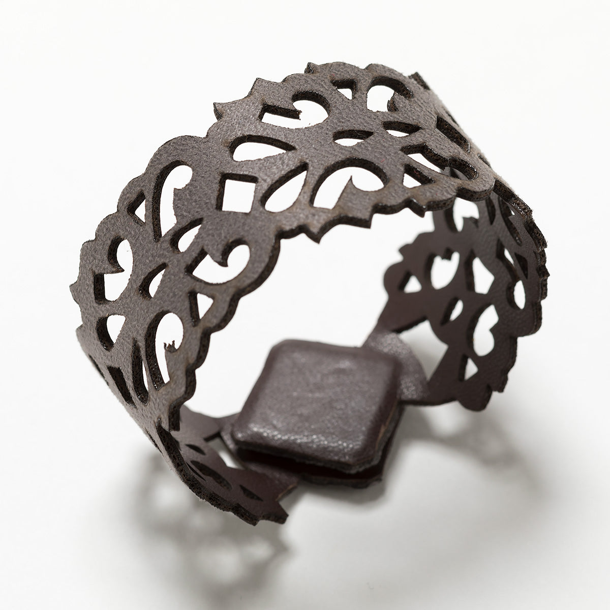 Lori Weitzner Terra laser cut reversible bracelet in suede and faux leather